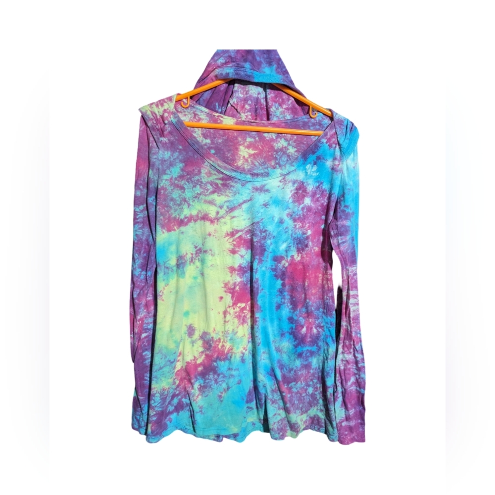 Tie Dye LS Hoodie Super Soft & Cute! Pre-Loved, Tag is Cut Off